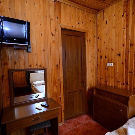 Zebo Hotell Batumi Exteriör bild