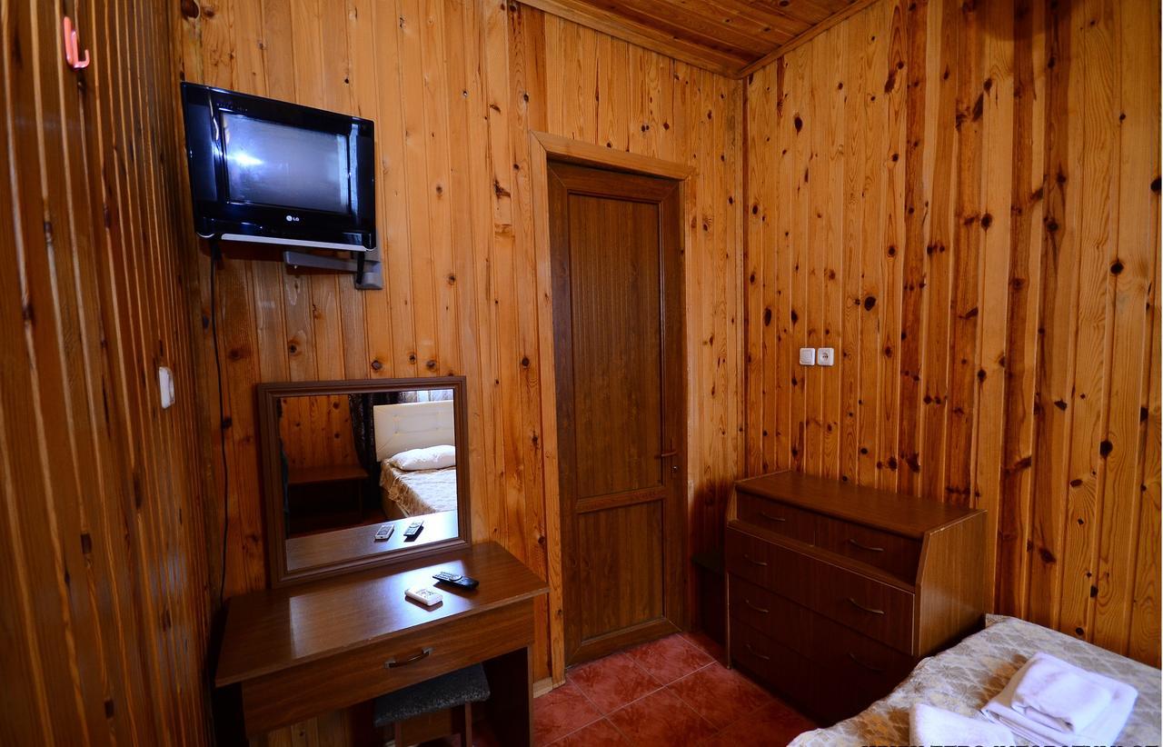 Zebo Hotell Batumi Exteriör bild