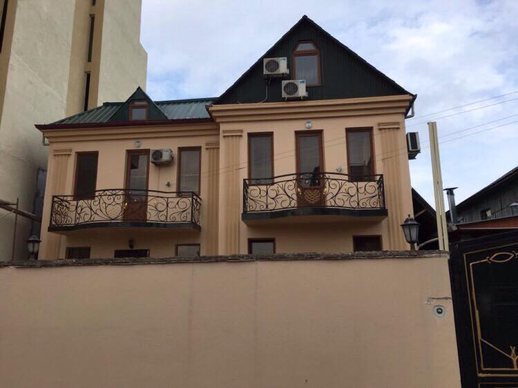 Zebo Hotell Batumi Exteriör bild